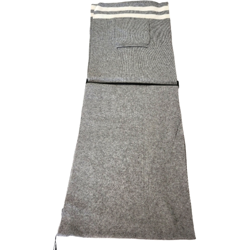 MODENA Gray Ruana Scarf - Picture 3 of 5